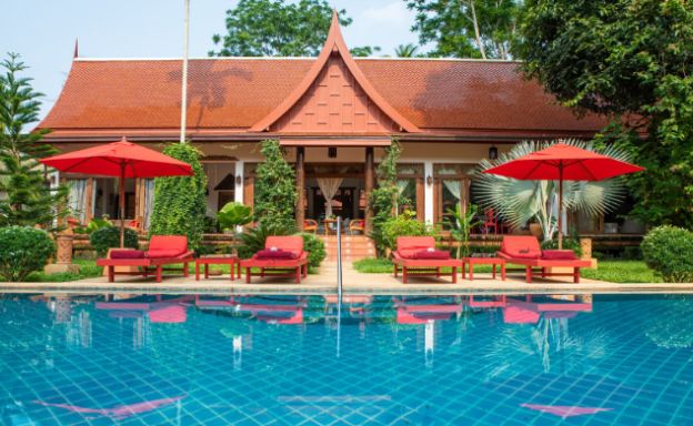 Thai Luxury 5 Bedroom Garden Villa for Sale in Maenam