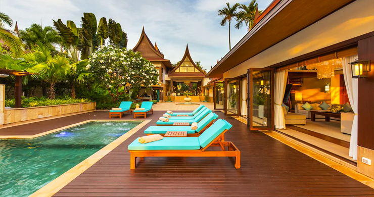 Gorgeous 5 Bed Tropical Beachfront Villa in Lipa Noi