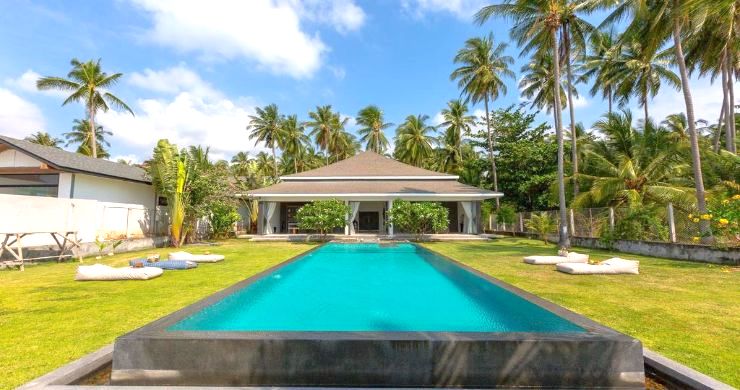 Modern 4 Bed Beachfront Pool Villa in Thong Krut