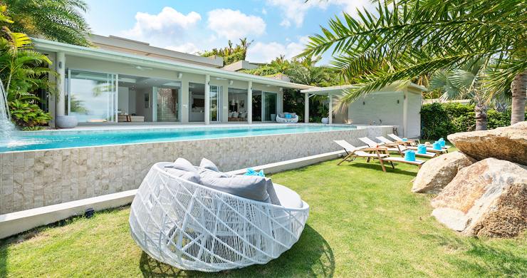 Ultra-Luxury Beachfront 5 Bed Villa on Plai Laem Bay