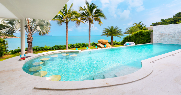 Ultra-Luxury Beachfront 4 Bed Villa on Plai Laem Bay