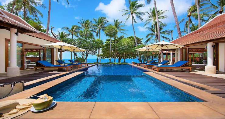 Beautiful 5-Bedroom Luxury Beachfront Villa in Lipa Noi
