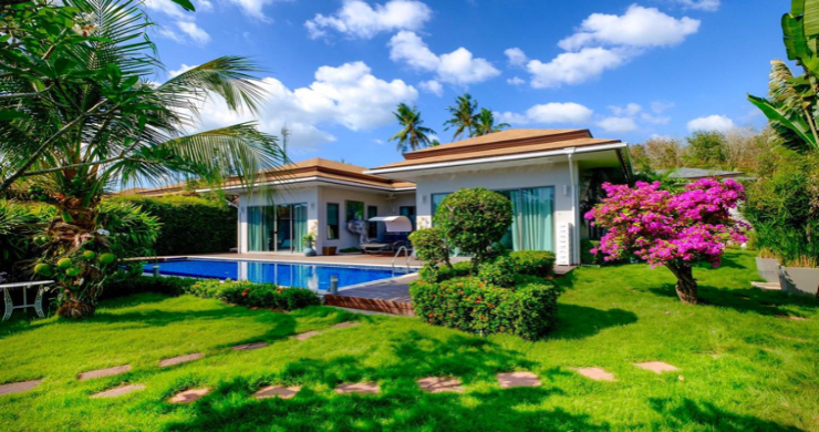 Tropical 3 Bedroom Large Garden Villa in Phuket